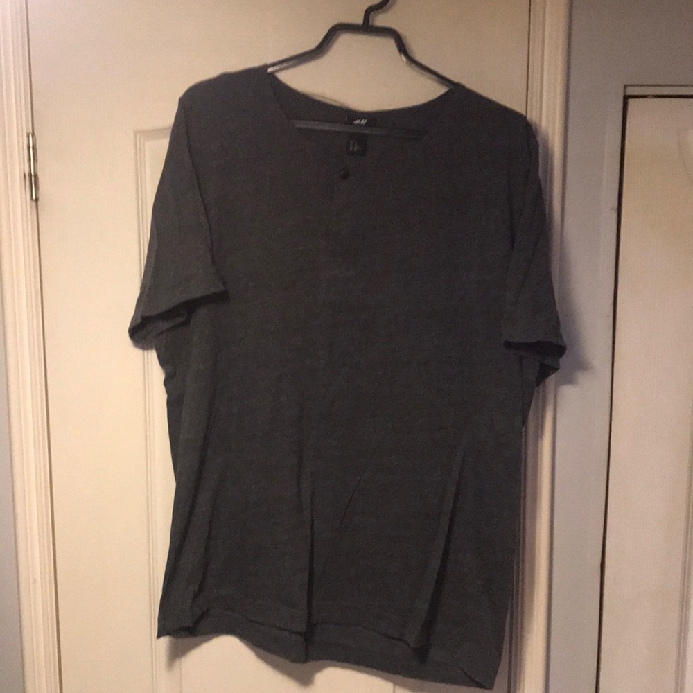H&M Gray Men’s T-shirt Size XL
